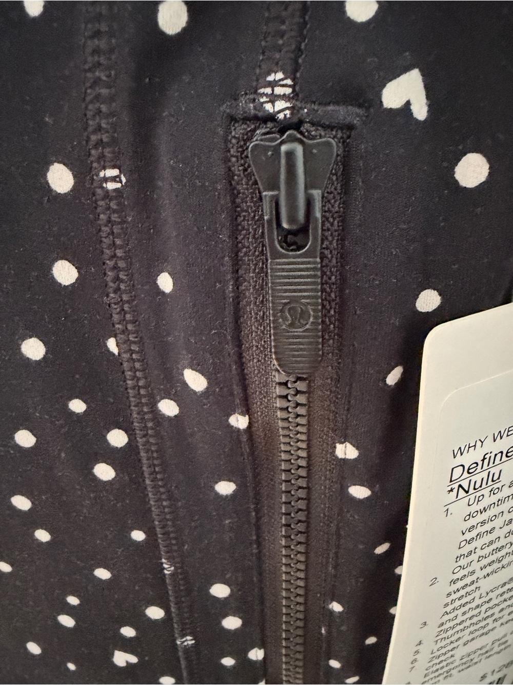 Lululemon Cropped Jacket Nulu Blacl Scattered Hearts NWT Size 2 - Picture 2 of 7